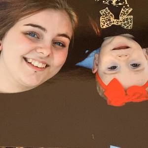 Meet your Posher, Claire